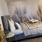 Deluxe Apartement Mit Terrasse